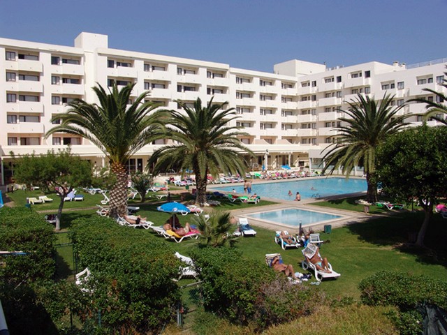 Dom Pancho Apartments